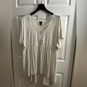 Torrid White Short Sleeve Crisscross V Neck Ruched Bust Babydoll Tunic